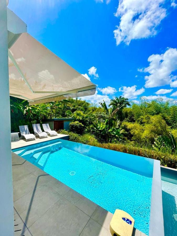 פטי-בור Villa Kumquat Avec Piscine Et Vue Sur Les Montagnes מראה חיצוני תמונה